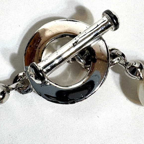 Faux Pearl Bracelet 7" Knotted Carolee Silver Tone Toggle Clasp Vintage Preppy - Picture 7 of 7